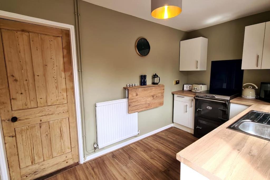 Gorgeous Two Bedroom House In Ely Eksteriør billede